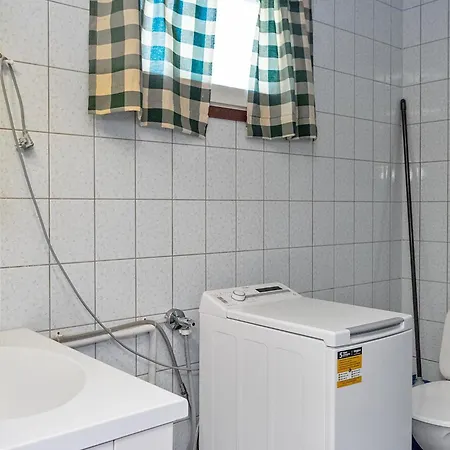Hirvasaho A 2 By Interhome *